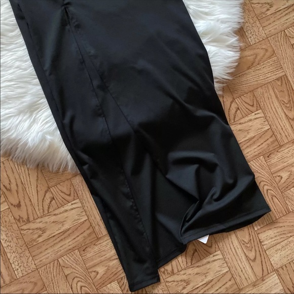 SOLD Black Long Gown/Dress - Picture 3 of 6